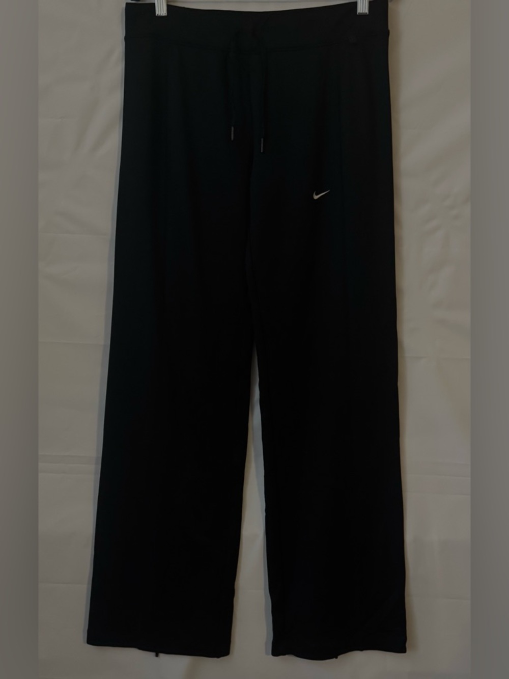 Nike Black Women’s Joggers with White Swoosh Logo, Sz M Pre-Owned